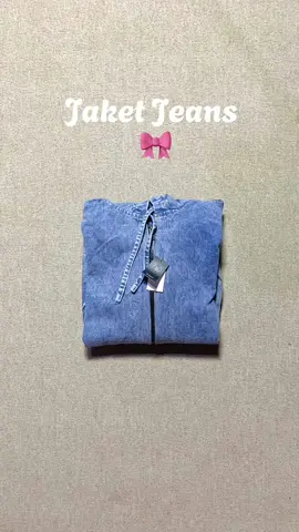 jarang jarang jaket jeans ada hoodie nya, mana bahan jeans nya ga kaku + lembut lagii🫶🏻 #jaket #jaketjeans #jaketjeanswanita #TikTokAwardsID #fyp 