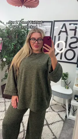 #fyp #knitted #2toned #roundneck #womenwear #foryou 