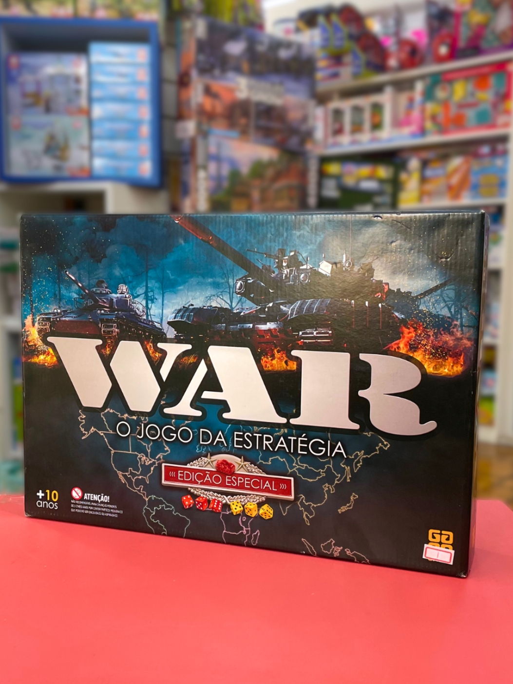🎲 Pronto para conquistar o mundo? Aprenda as regras do jogo War em apenas 1 minuto! ⏱️ ⚔️ Descubra como distribuir territórios, montar estratégias e avançar rumo à vitória! 🌍 Dominando territórios, alianças ou pura sorte, quem será o grande vencedor? 📢 Aperte o play e venha aprender agora mesmo! 👉 Disponível na loja UP Brinquedos! Corre garantir o seu! #lojadebrinquedos #brinquedosinfantis #grow #jogosdetabuleiro #jogodemesa 