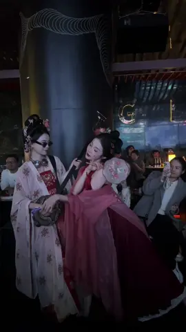 #douyin抖音 #trending #tiktokviral #dance #fyp #chinesedance #喆舞国风酒馆（武汉太和 #datky #❤️❤️🔥🔥 