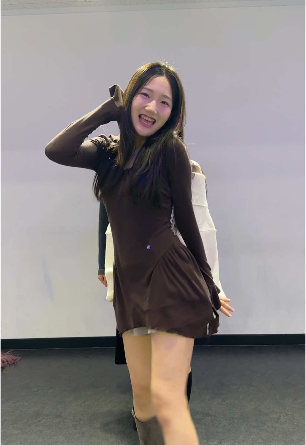 네자매 릴레이댄스ㅋㅋㅋㅋㅋ #whiplash  . . . . . . . . . . . . . #자매 #일상 #에스파 #댄스챌린지