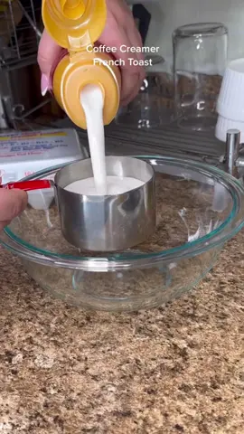 Coffee creamer French toast: if you still use milk or heavy cream for your French toast - it’s time to switch it up! #bigmamacooks #coffeecreamer #frenchtoast #frenchtoastrecipe #fyp