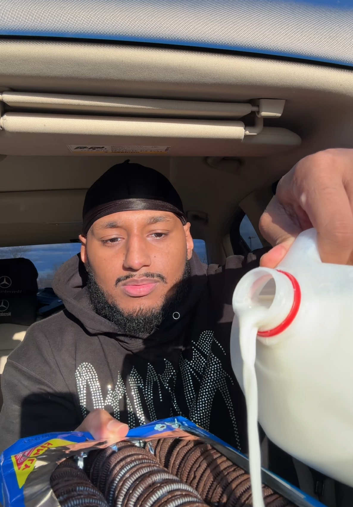 Trying Oreos and Milk for the first time! #oreo #milk #oreos #oreocookies #cookiesandmilk #asmr #mukbang #cookies #Foodie #foodtiktok #crunchysounds #hungrytiktok #fyp #fypシ゚viral #foryoupage #foryourpage 