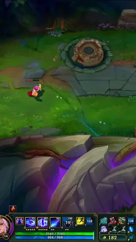 Jungle mains I’m with you ☝🏻 #leagueoflegends #leagueoflegendsmemes #fyp #akali #irelia #leaguetiktok #hopecore 