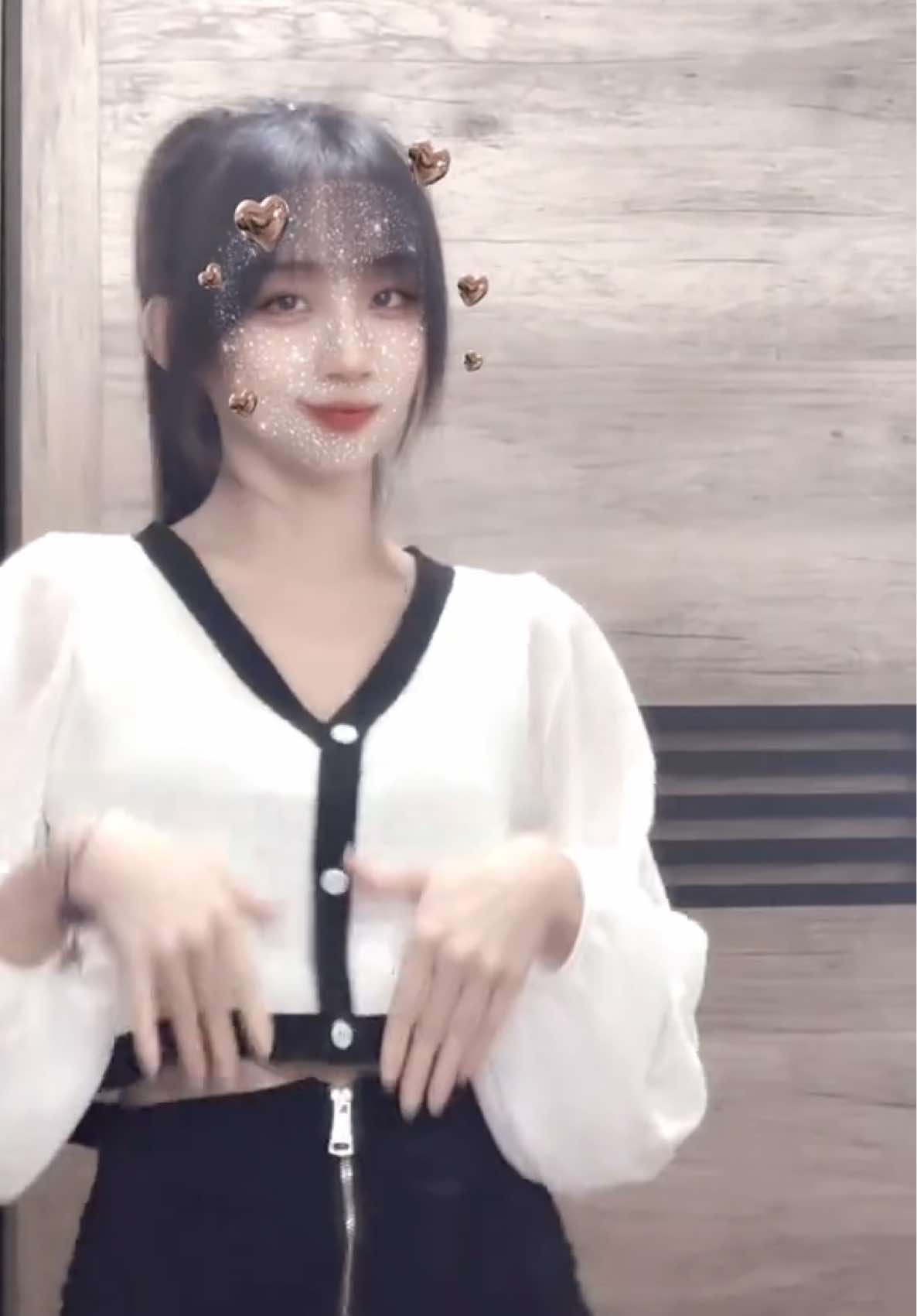 可以說說你們對ㄒㄧㄚ妹的解讀是什麼嗎😅#fyp_ #陪我過個冬 