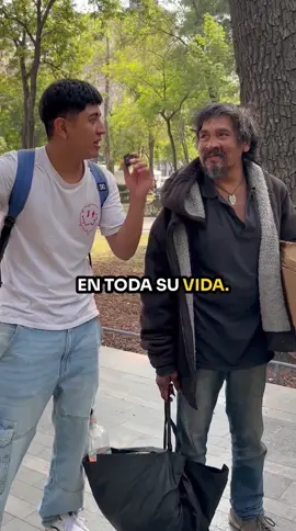 Qué es de lo que se arrepiente en toda su vida? (😮) #humor #entrevista #fyp #lomascaro 