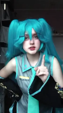 #miku #hatsunemiku #hatsunemikucosplay #vocaloid #vocaloidcosplay #cosplayer 