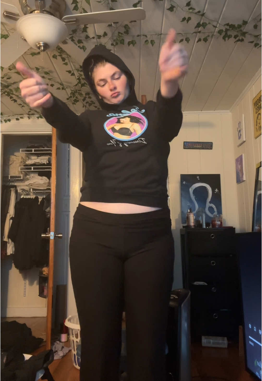 I been sick as frick yall im back tho 