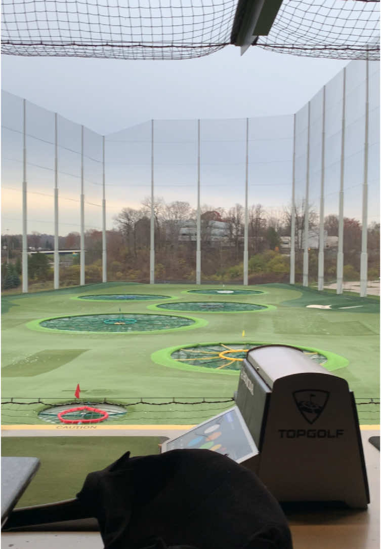 TopGolf over the holidays ⛳️ #topgolf #tiktok #trending #fypシ 