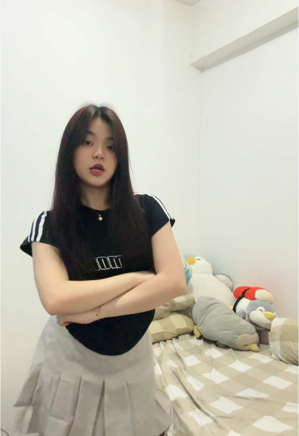 wajib bgt punya top inii siii rugi kalo ga beli karna ini tuh lg trend bgt top” model jersey gt😍 @NOMOLU #fyp #racuntiktok #racunootd #outfit #enmei 