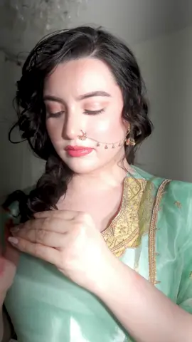 ishq ne pakad li kalai hai meri…🌹