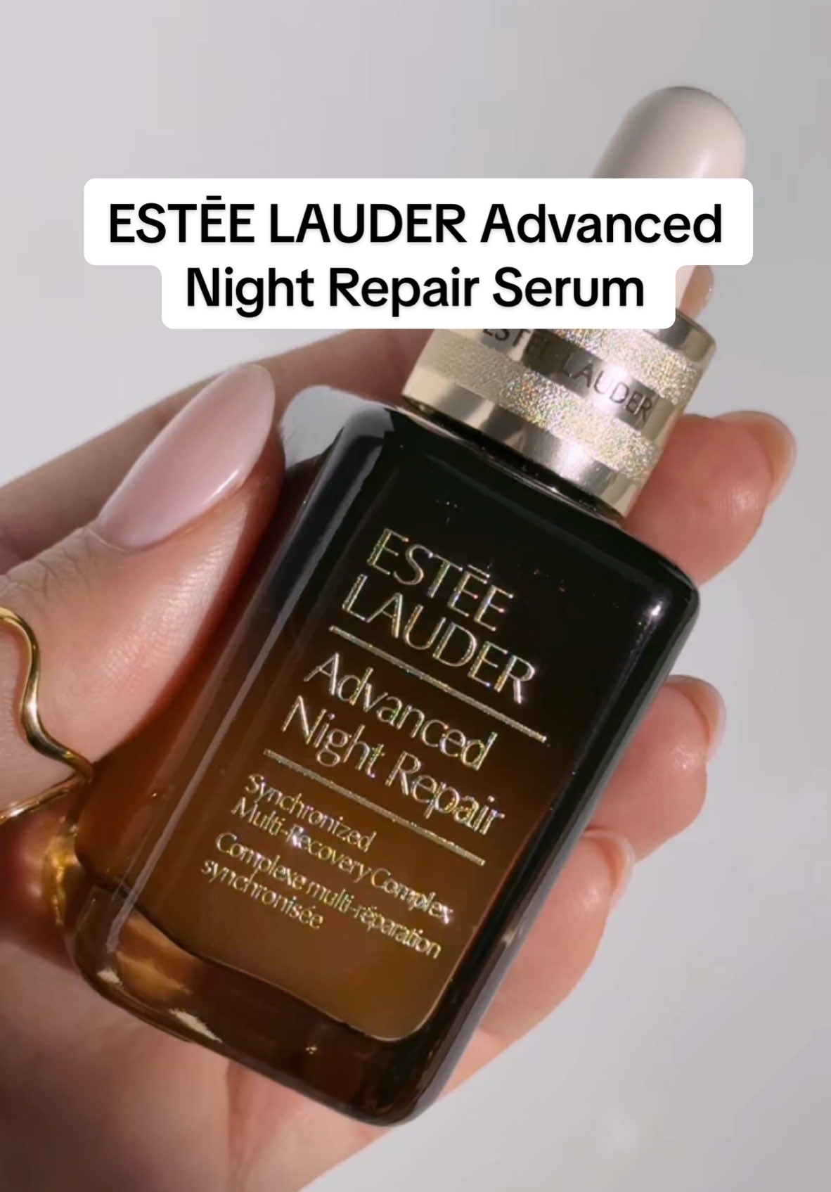 Wake up radiant. Visibly reduce signs of aging. This has been a favorite of mine for years, and right now is the time to stock up with this great deal. One of the most timeless serums in the beauty market, @Estée Lauder Advanced Night Repair Serum Synchronized Multi-Recovery Complex now comes with an unprecedented exclusive offer only on TikTok Shop.  Join Estee Lauder BlackFriday & CycleMonday Sales! From Nov 23 to Dec 4, enjoy 25% off full catalog and exclusive gift set! Plus Free Shipping @The Estée Lauder Store  BENEFITS • 72-hour hydration with Hyaluronic Acid and other advanced moisture boosters. • 8 hour anti-oxidant protection.  •Pores look diminished over time.  •Oil-free texture. 90% said it absorbed quickly. #EsteePartner #EsteeLauder #AdvancedNightRepair #WakeUpReady  #skintok #skincare #serum 
