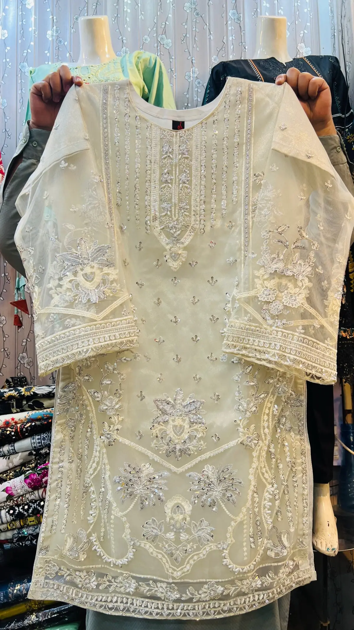 3 piece Rashmi suit. Hand made full. Size: standed medium.#viral #tiktok 