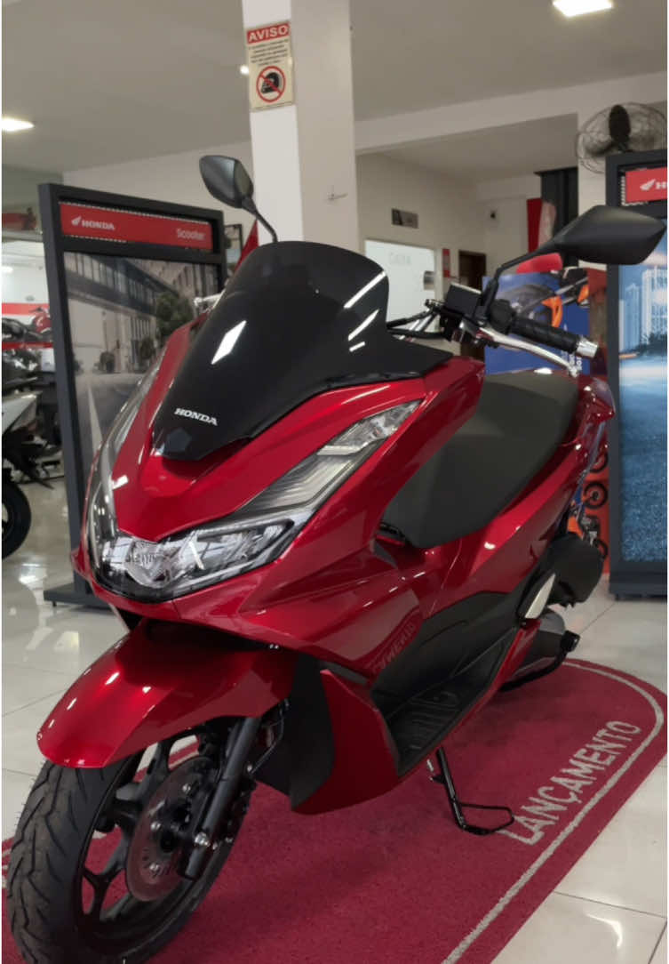 NOVA COR DA PCX, o que acharam??🤩🚀  #moto #motohonda #honda #pcx #pcx160 #pcx150 #2025 #lancamento #vermelho 