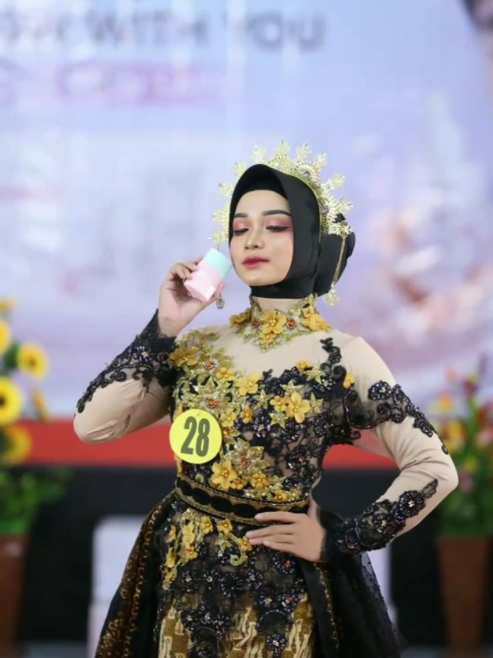 #CapCut #fyp #fashionshow #model #dazzleme #dazzlemeskintint 