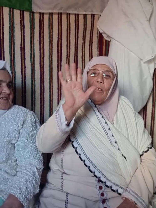 الشلحة اجمل لهجة شكون يعرف بلي في تلمسان كاين الشلوح  تحيتنا لكامل متابعينا #100k 