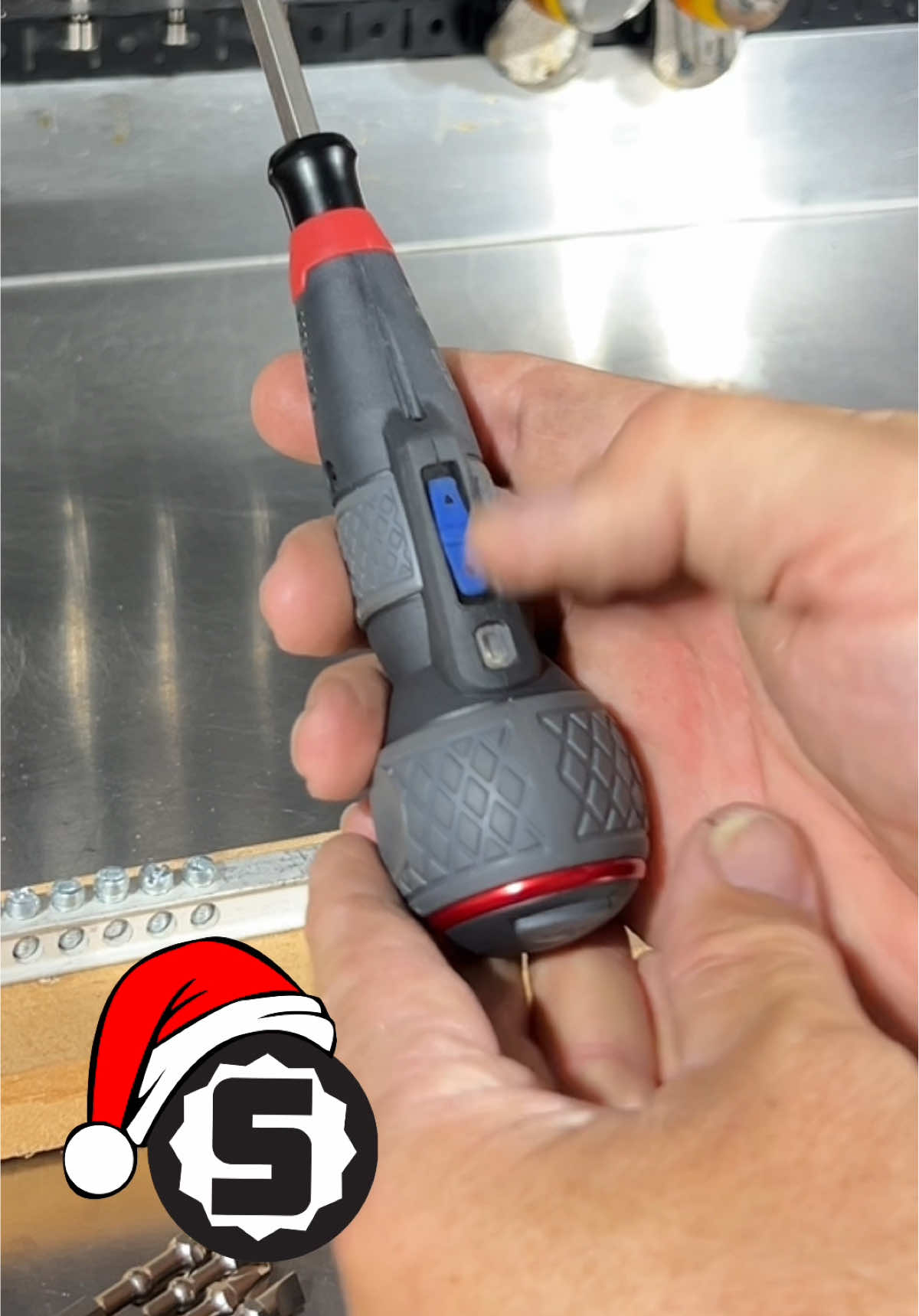 Great gift idea for your loved one. This is the @VESSELTOOLSU.S.A.,INC 220USB Electric Screwdriver with 3 speeds. #shoplife #tools #mechanic 