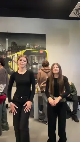 me and este matchingg🫶🫶 @ESTE 💗🥎 #zahide#este#lunatixrp#lunatix#rp#tiktok#viral#blowup#xbyzca 