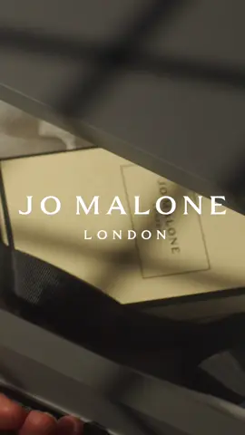 Campaign: @Jo Malone London  #jomalonelondon #jomalone #perfume #christmas #gift #scent #lovely #present #foryoupage❤️❤️ 