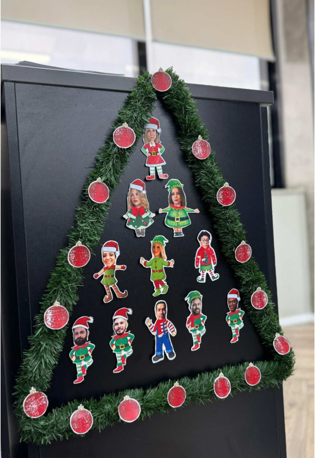 #natal #christmas #merrychristmas #merrychristmas🎄 #trend #merryxmas #arvoredenatal #corporativo #bonequinhos #canva 