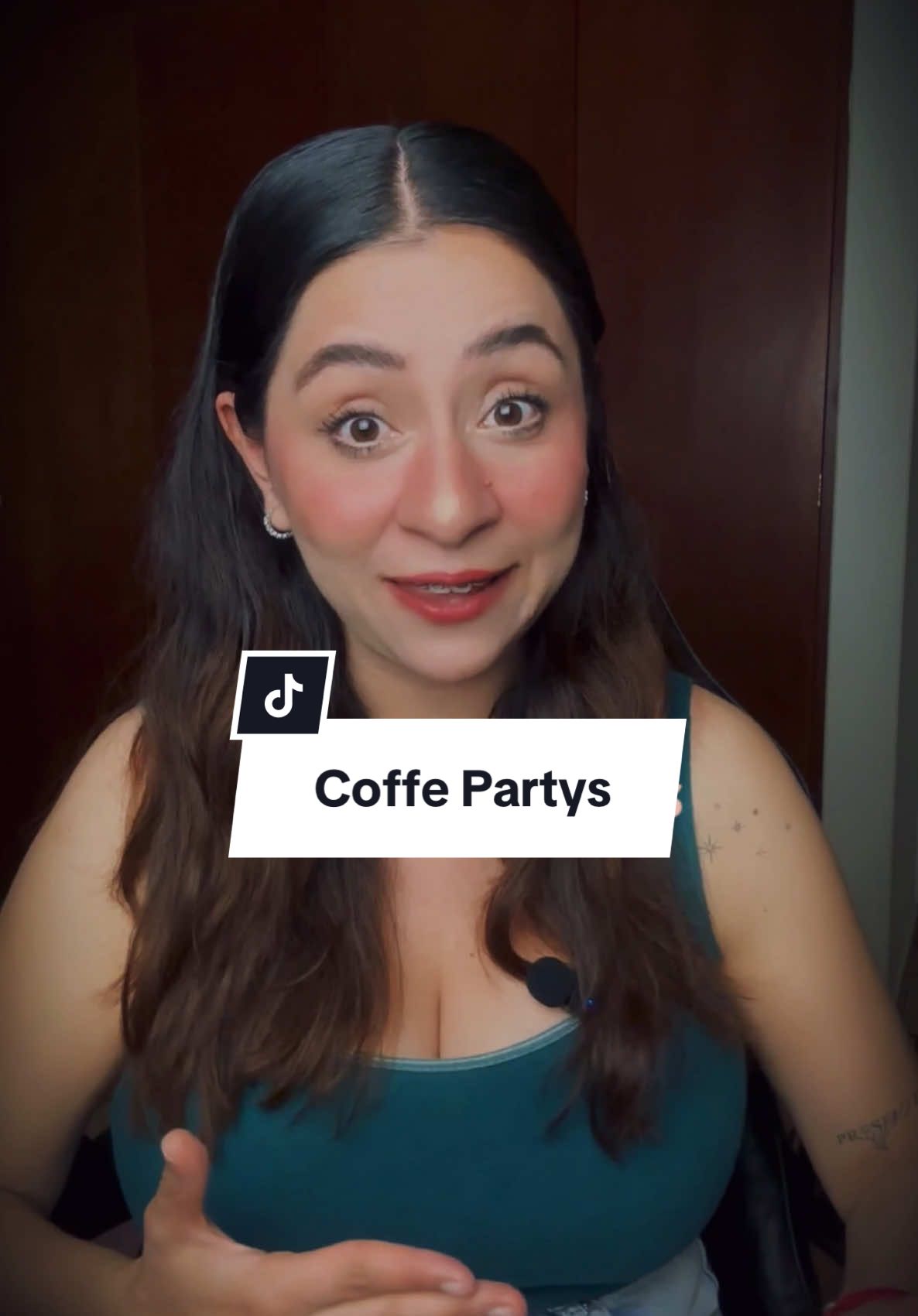 ¿Te imaginas una fiesta a las 11 a.m. en tu cafetería favorita? ☕🎶 ¡Eso es #CoffeeParty! Una tendencia que está arrasando, fusionando la calidez y comodidad de las cafeterías con sets de DJ que transforman el ambiente en algo único. 🌟 Perfecto para quienes buscan disfrutar de buena música, café y vibes increíbles en un espacio diferente. ¿Te animarías a vivir esta experiencia? 🤔✨#fyp #girls #coffeetiktok 