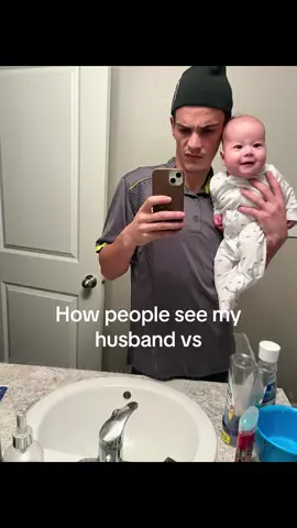 Lmfao im crying at this 😂#husband #howiseemyhusband #husbandwife #funny #creatorsearchinsights 