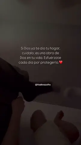 Nuestro hogar es un regalo de Dios, una bendición que nos confía para que lo cuidemos con amor y dedicación. Cada día es una oportunidad para protegerlo, nutrirlo y esforzarnos por mantener la paz y el amor en él. No es solo un espacio físico, es una obra divina en nuestra vida. Si Dios ya te dio tu hogar, cuídalo con esmero y gratitud. Recuerda que con cada pequeño esfuerzo, honramos a Dios al cuidar lo que Él nos ha confiado. ❤️✨