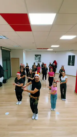 Jingle Bells Remix #jinglebells #fyp #dc #christmas #2024 #perte #foryou #pourtoi #parati #socialdance #paolomarincolo 