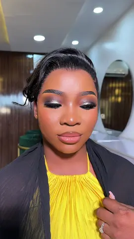 Pre wedding photoshoot glam  Makeup @rm_proo  .   Powder @nuelacosmetics  #makeup  #bestmakeupartistinibadan #gele #ibadanmakeupartists #akobomuas #bestmakeupartistinakobo #ibadanweddings #muainibadan #akobomakeupartist #ibadanmakeupartists #muainakobo #makeupartistinibadan #ibadanmuapro #ibadanmua #ibadanwedding @ms_asoebi @asoebiafrica @asoebibella @ibadanslayers