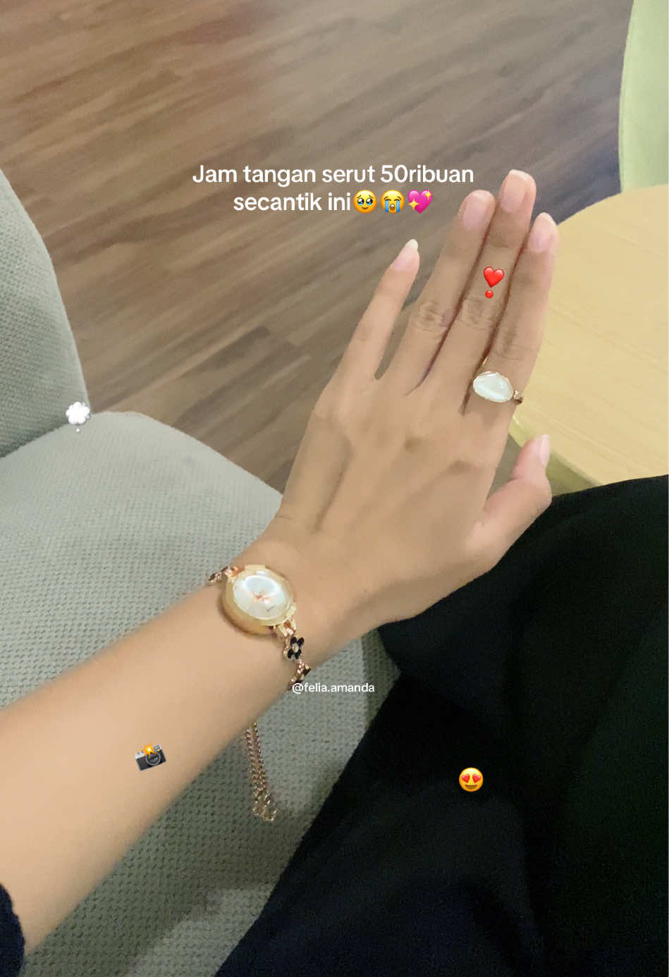 Ih cantik banget ini mah😭😭✨ #jamtangan #jamtanganmurah #jamtanganserut #jamserut #gelangserut #gelangtitanium #jamtanganaesthetic 