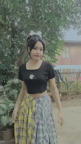 #နောက်ဆုံးပုဒ်လေးမျက်စိမနှောက်ပါနဲ့☹️☹️☹️ #လင်းခေးသူလေး 