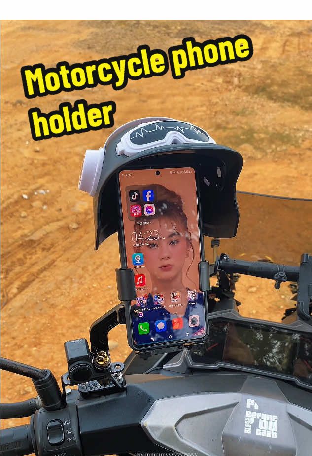 Motorcycle helmet phone holder 🥰🤗 #motorcyclephoneholder #motorcyclehelmetphoneholder #motorcyclephoneholderwaterproof 