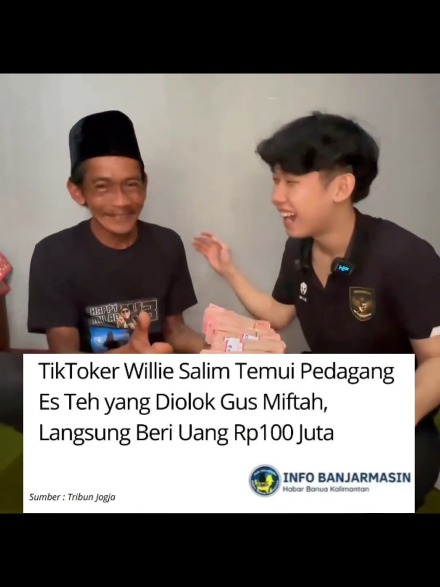 Komentar ￼ seputar_kalsel   TikToker Willie Salim mengunjungi Sunhaji (38), pedagang es teh keliling yang viral setelah diolok penceramah Miftah Maulana Habiburrahman atau Gus Miftah pada sebuah acara salawatan. Dalam pertemuan tersebut, Willie memberikan bantuan berupa uang tunai sebesar Rp100 juta. Willie mengungkapkan alasannya memberikan bantuan tersebut setelah melihat kejujuran dan sifat amanah yang dimiliki Sunhaji. “Saya merasa bapak ini orang baik hati, jujur, dan amanah. Dia ingin membangun usaha, bikin warung, jadi saya kabulkan. Saya kasih titipan Rp100 juta,” ujar Willie, Rabu (4/12/2024). Tidak hanya itu, Willie juga membantu menyelesaikan tunggakan biaya sekolah anak-anak Sunhaji. “Anaknya juga nunggak sekolah, saya lunasi,” tambahnya. Sebagai bentuk kepedulian lebih lanjut, Willie juga menawarkan kesempatan bagi Sunhaji untuk menjalani ibadah umroh. “Kalau mau umroh juga silakan, jadi paket lengkap lah pokoknya,” ujarnya. Sumber: Tribun Jogja 