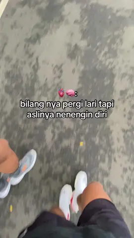 #Running #fyp #maros #pelarikonten #viral #story #katakata #pelarisiput #binsik #motivation #lagusedih #sad 