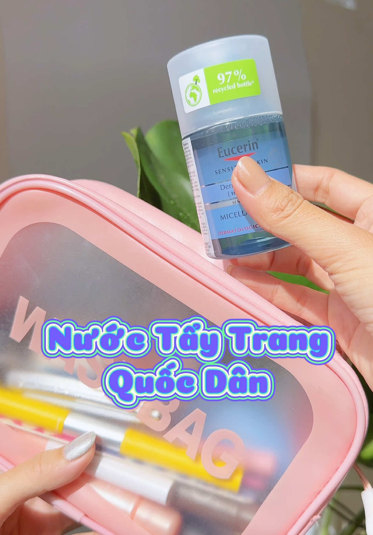 Tui da dầu + mụn ẩn dùng 2 tuần thấy da đỡ mụn ẩn hẵn luôn nè mí bè. Ai chưa dùng qua thì thử em này size 100ml bảo đảm mê chữ ê kéo dài luôn nè. #eucerinlovers #eucerin #nuoctaytrang #affiliatetiktok #unboxing #review #laylaunboxing #laylaunbox_review 