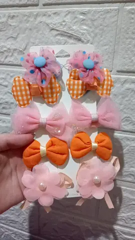 #hairclip #hairclips #ribbon #flowers #orange #pink #baby #girl #girls #lace #kids #viral #trend #fyp 