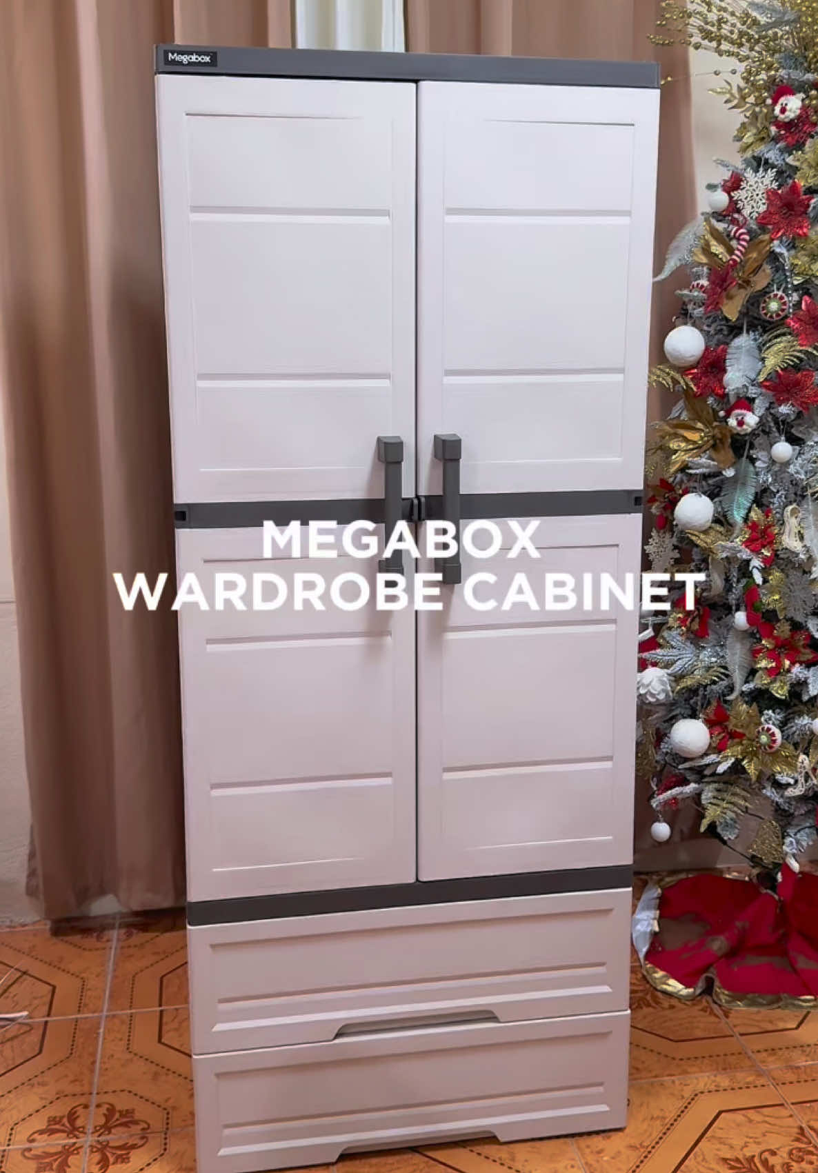 Perfect sa mga team kahoy at team puti ang aesthetic niya!!😍🔥🤍#wardrobe #cabinet #cabinetforclothes #aestheticwardrobe #affordable #fyp 