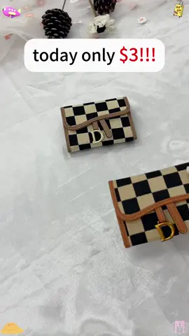 The cutest wallet #tiktokshopblackfriday #tiktokshopcybermonday #wallet #checkered #cutewallet #cutie #tiktokshopfinds 