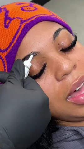 Lami x Brow Tint  Products used can be found on IG!  New slots were added to the site! Grab your Christmas appointments ✨ FAQ’s  • Location: AVONDALE ESTATES, GA  • How to book your appointment? Click the link in my bio for appointments and trainings  .. . #browlamination #browtinting #atlbrowtint