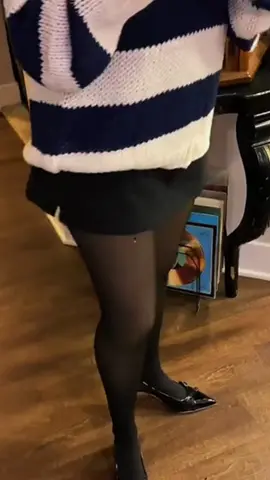 this is why i wear them under the really short stuff ✨ cellulite is my biggest enemy Skin tone fleece lined legging/tights 🤯🤯 Safe to say I’m obsessed 🤩