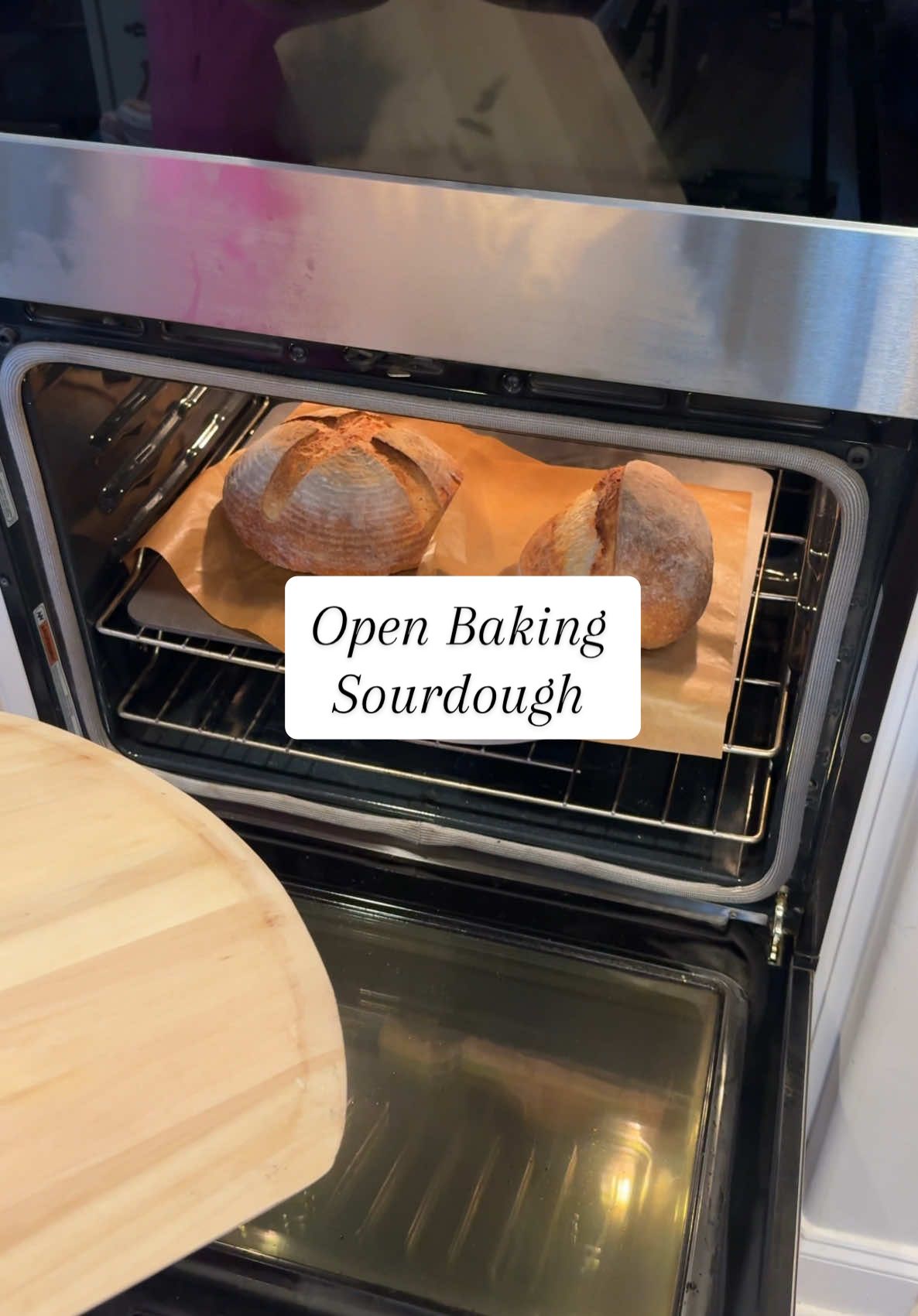 Open baking sourdough gives me such crusty yummy crust I just love it! #sourdough #sourdoughbread #sourdoughtok #sourdoughtiktok #breadtiktok #soursoughlove #sourdoughtipsandtricks #sourdoughforbeginners #sourdoughbaking #sourdoughlife #sourdoughrecipe #openbaking 
