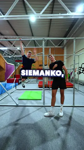 Gotowi na wskok w zimę na pełnym gazie? 🤸‍♂️❄️   Łap za puszkę Red Bull Winter Edition o smaku mroźnej waniliowej jagody 🫐 i przełamuj lody! 🧊 @tom_pietrzyk @Krystian Kowalewski #parkour #freerunning #backflip #challenge #redbull #dodaciskrzyyydel 