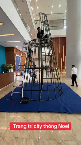 Cách làm cây thông Noel cao 6m#xuhuong #giangsinh #bangdenled #bienquangcao #bienhieuquangcao #quangcaovugia #quangcao 