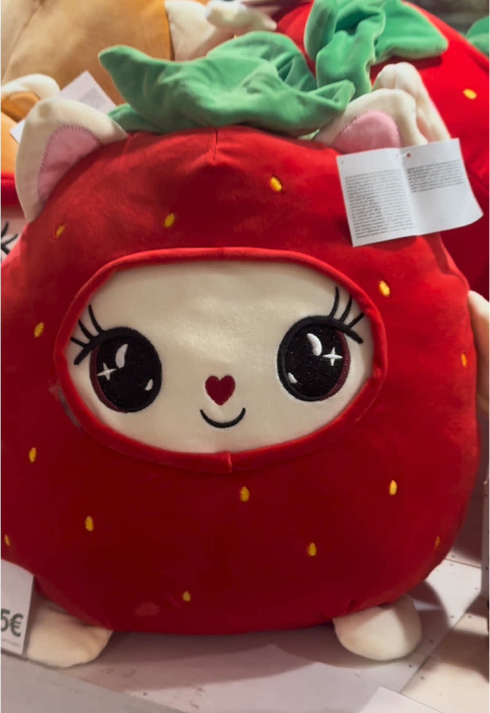 Auf welchen Plüschi könntest du nicht verzichten? 🥰 #plushies #squishmallows #stuffedanimals #maps #foodies #flyingtiger #flyingtigercopenhagen