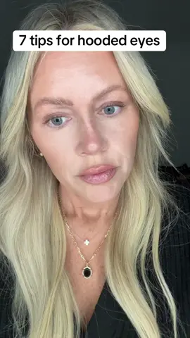Follow these 7 tips for minimizing hooded eyes and keeping attention on your eyeballs!! 