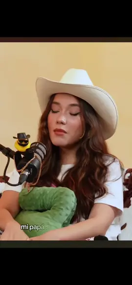 Quesito contando su discusión con la vecina jaja amo. @QuesitoOaxaca @Lupita Villalobos Beltran #lasalucines☘️ #alicines☘️🧿👍🏽 #podcasts #lasalucinespodcast💖 #kassquezada #quesitooaxaca #lupitavillalobos #lupita #Chisme #chismesito #humor #storytime #vecina #vecinos 