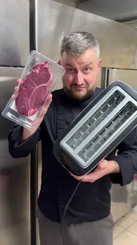 Steak in a toaster? 🥩🍞 I put this viral life hack to the test! Spoiler: it didn’t go quite as planned… 😂🔥 Would you dare try this hack? #SteakInToaster #KitchenFails #CookingExperiment