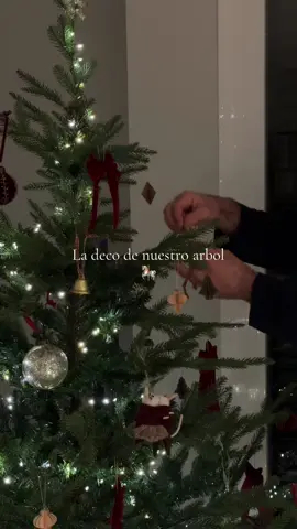 ¿Qué os parece? 🎄✨🫣 #navidad #arbol #deco #zarahome #arboldenavidad 