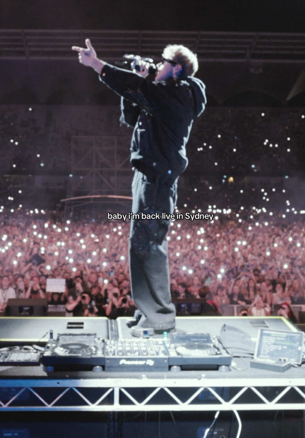 baby i’m back live in sydney @The Kid LAROI. #thekidlaroi 