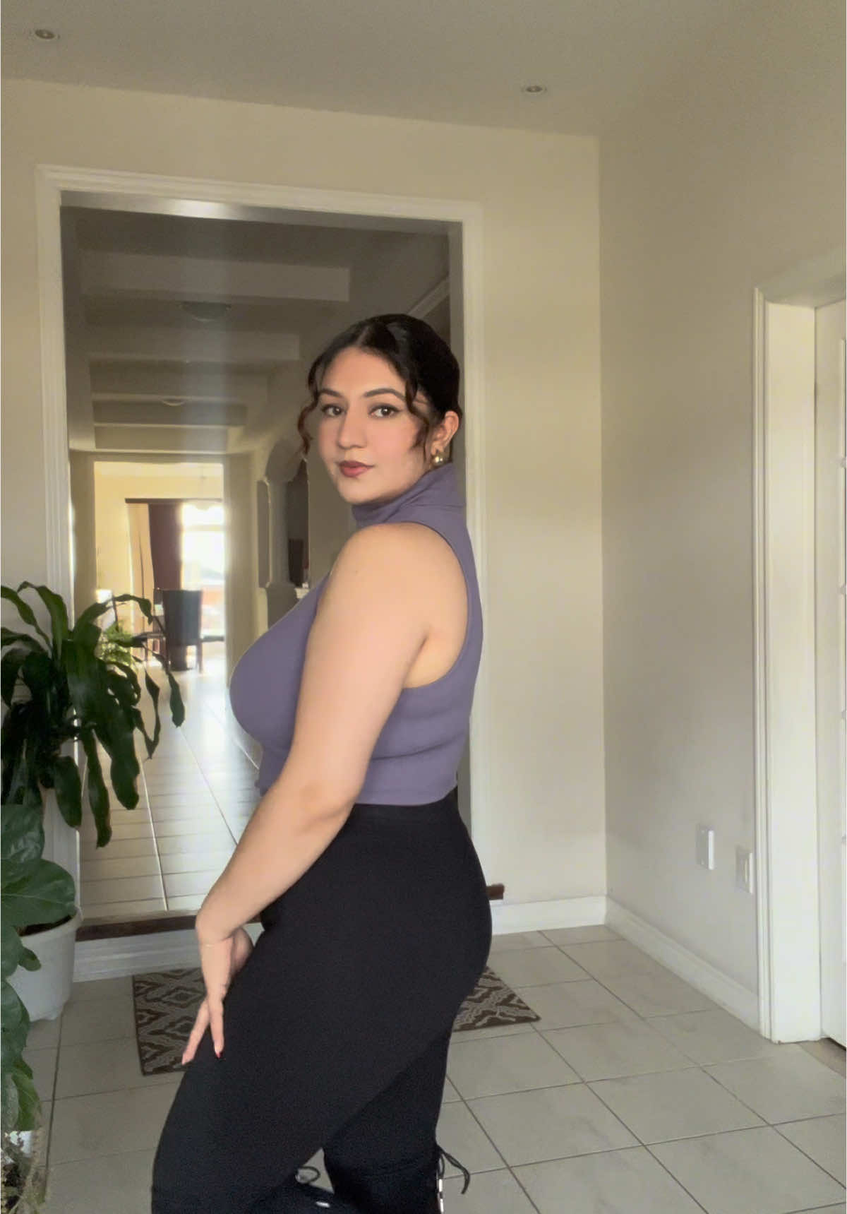 “Serving effortless vibes for a lunch date 🍴✨ Keeping it chic and cozy!💕 Top & pants @zara  Boots @callitspring  earrings @shein #OOTD #LunchLook #ChicStyle #EffortlessFashion #OutfitGoals #TorontoStyle #FashionInspo #OOTDinspo #TrendyOutfits #StyleDiary”